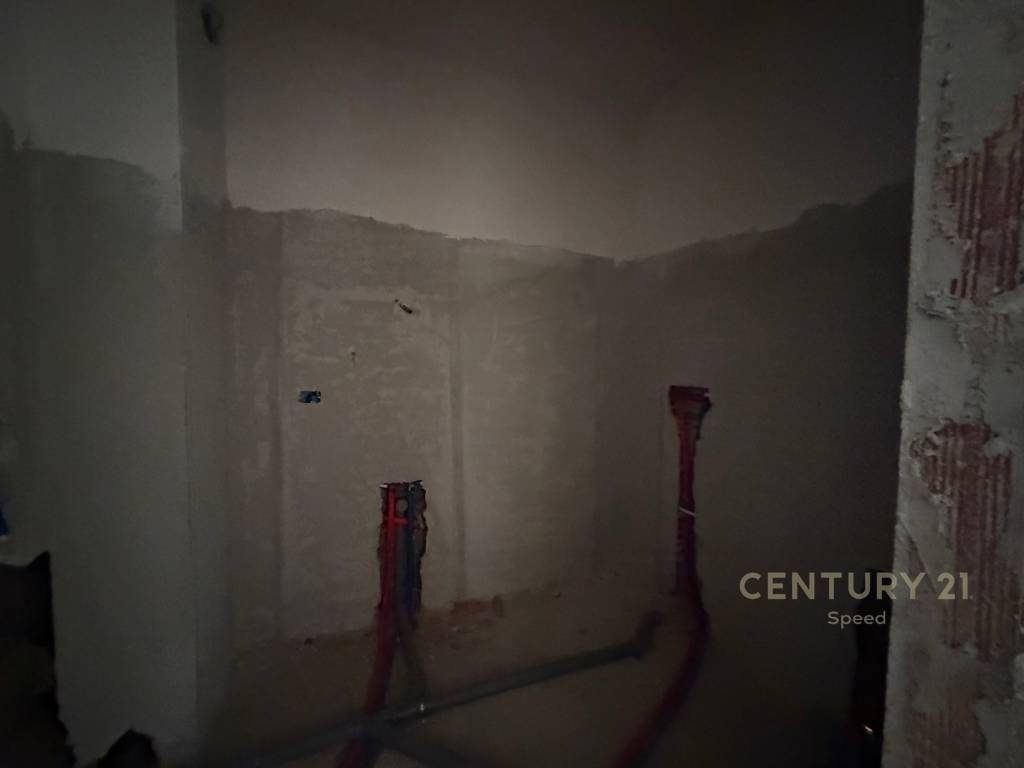 Apartament 2+1 ne Paskuqan per shitje!
