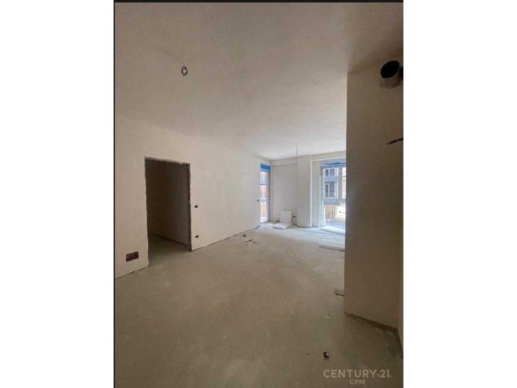 Shitet apartament 2+1 Orbital 3, Bulevardi i Ri