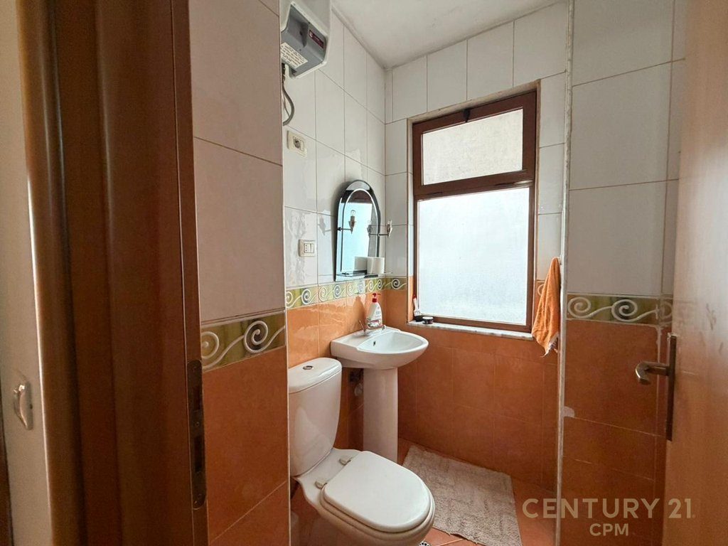 ISH STACIONI I TRENIT, SHESIM APARTAMENT 3+1
