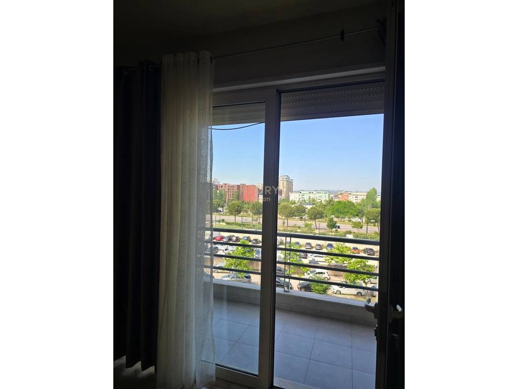 Jepet me qira Apartament 2+1
 Bulevardi i Ri "Karl Gega"
