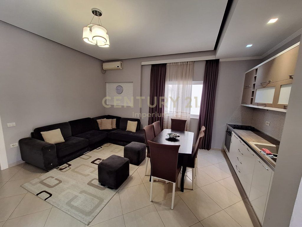 Apartament 2+1 per qira ne Shkoze!