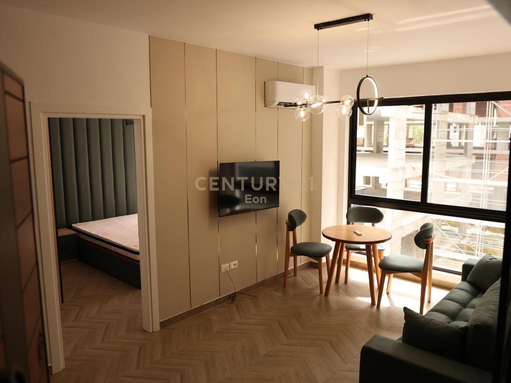 Apartament 1+1 për shitje në zonën e Malit të Robit !