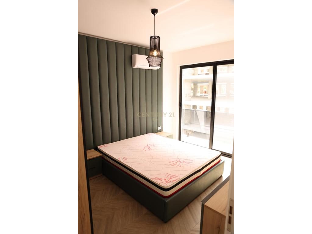 Apartament 1+1 për shitje në zonën e Malit të Robit !