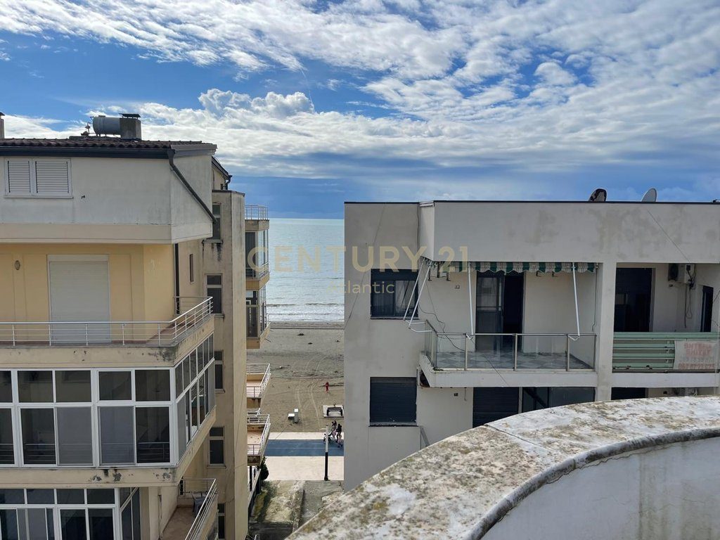 Papafingo me Pamje Deti për Shitje në Plazh, Durrës – Pranë Hotel Adriatik