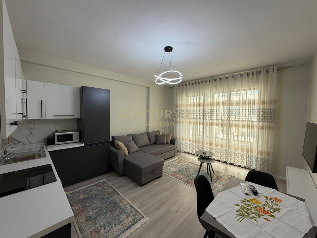 APARTAMENT 2+1+2 + PARKING PER SHITJE TEK RRUGA E DURRESIT !
