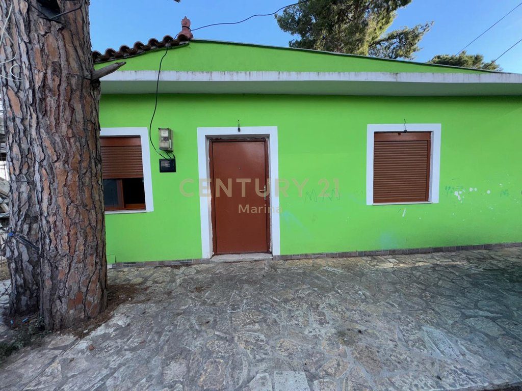 NDERTESE PER SHITJE,NE PLAZH TE VJETER!
