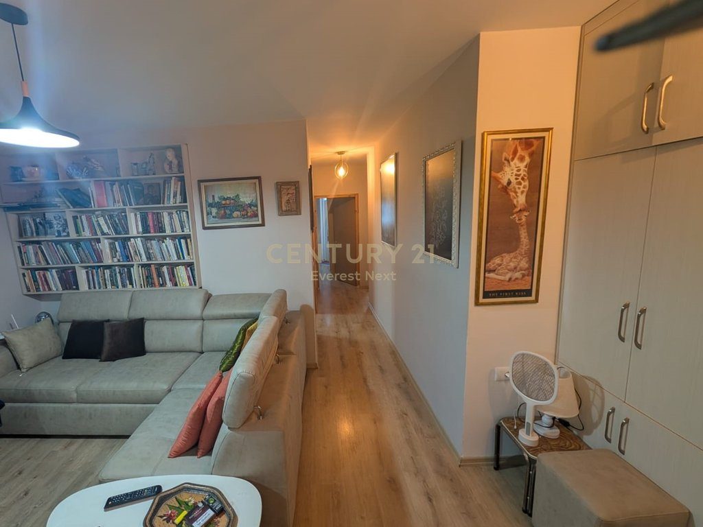 ISH-FUSHA E AVIACIONIT – SHITET APARTAMENT MODERN 2+1+2!!