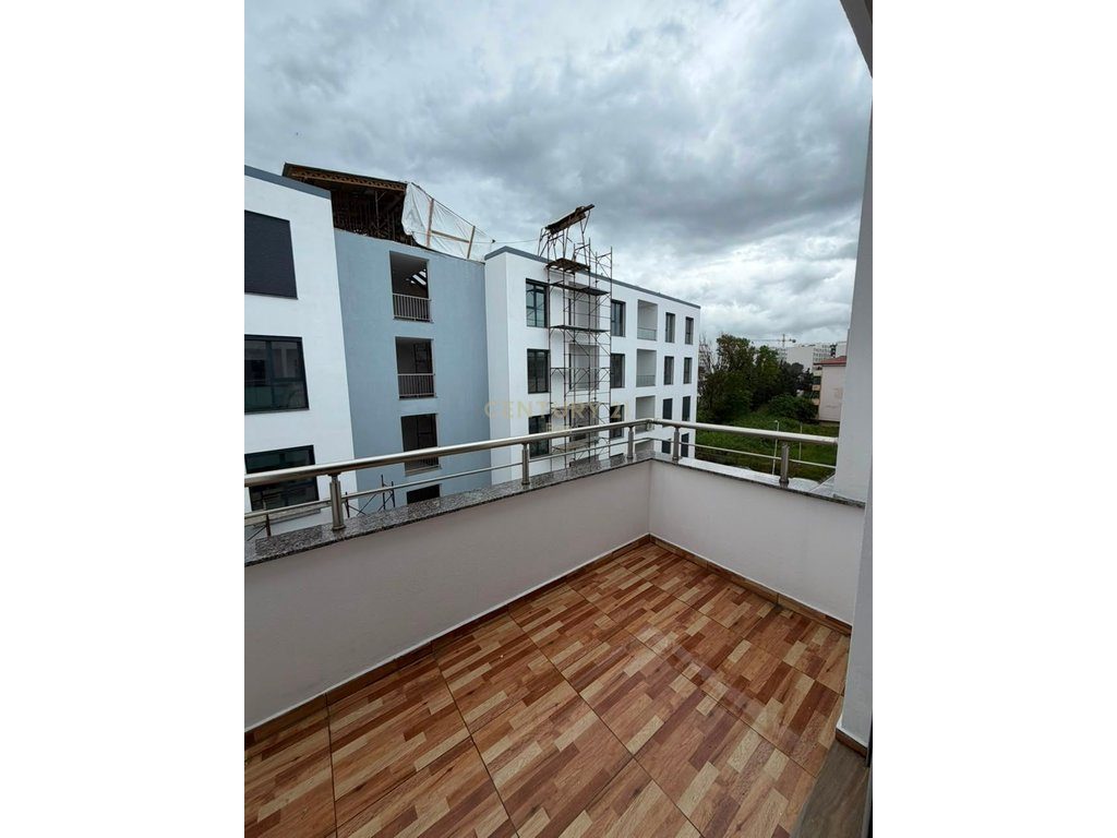 Apartament 1+1 Për Shitje tek Hotel Grint, Golem !