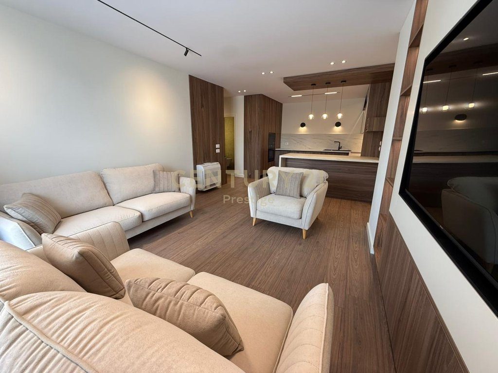 Apartament Luksoz 2+1+2 me Post Parkimi ne zonen e Ish Bllokut, Tirane!