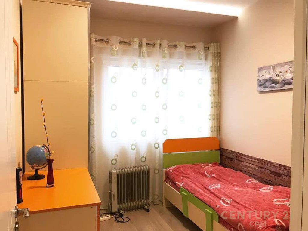 SUPER APARTAMENT ME QIRA 2+1 I MOBILUAR NË RESIDENCEN KODRA E DIELLIT 1