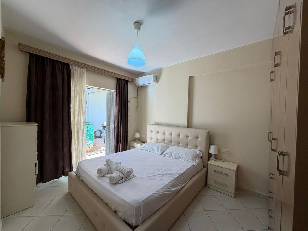 SARANDE, SHESIM APARTAMENT 2+1+2