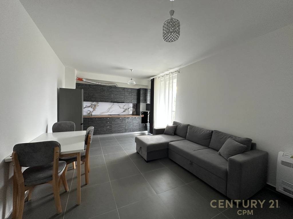 Apartament 2+1 Me Qira Rruga 5 Maji