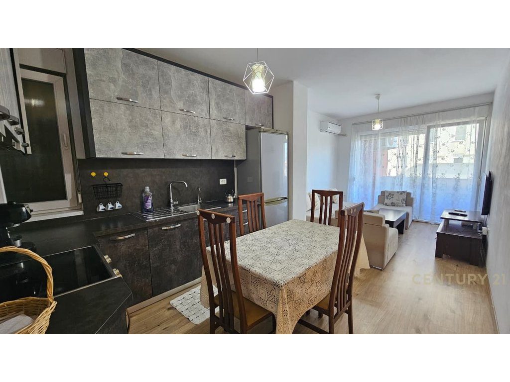 Apartament 1+1 Me Qira në 21 Dhjetori, Tiranë - 550€ | 60 m²