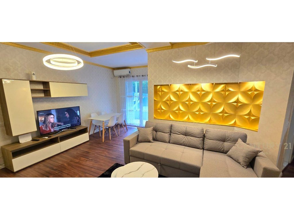 Apartament 2+1për shitje prane  Radisson  Hotel Liqeni i Thatë, Tiranë