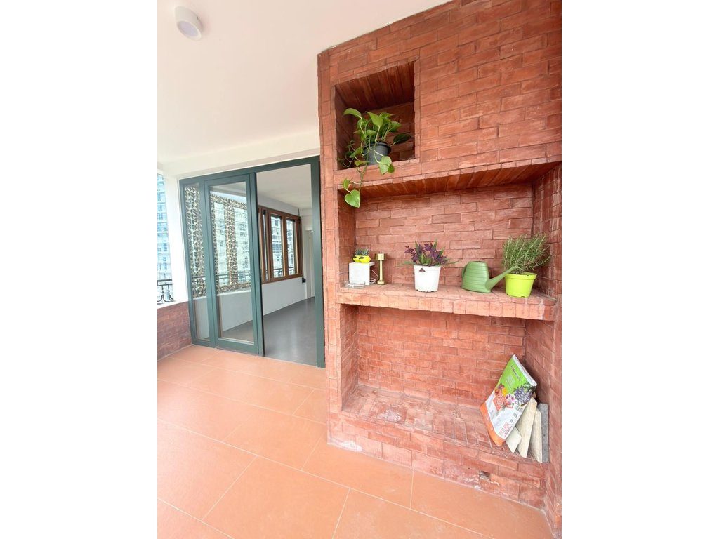 Apartament 1+1 për Shitje në Bllok!
