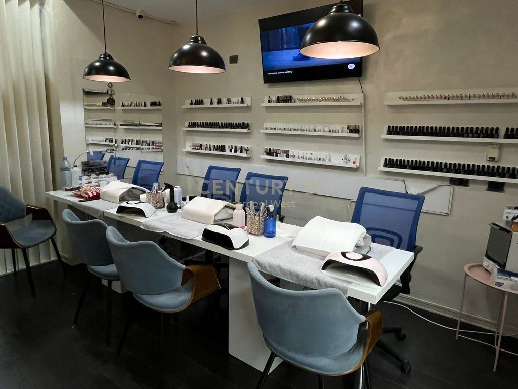 SHITET BIZNESI “Nails, Hair & Make Up Beauty Salon” tek Shkolla e Baletit!