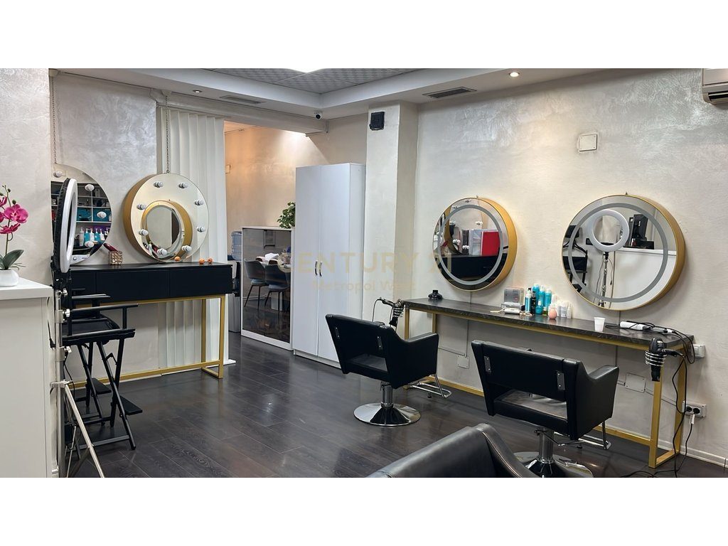 SHITET BIZNESI “Nails, Hair & Make Up Beauty Salon” tek Shkolla e Baletit!