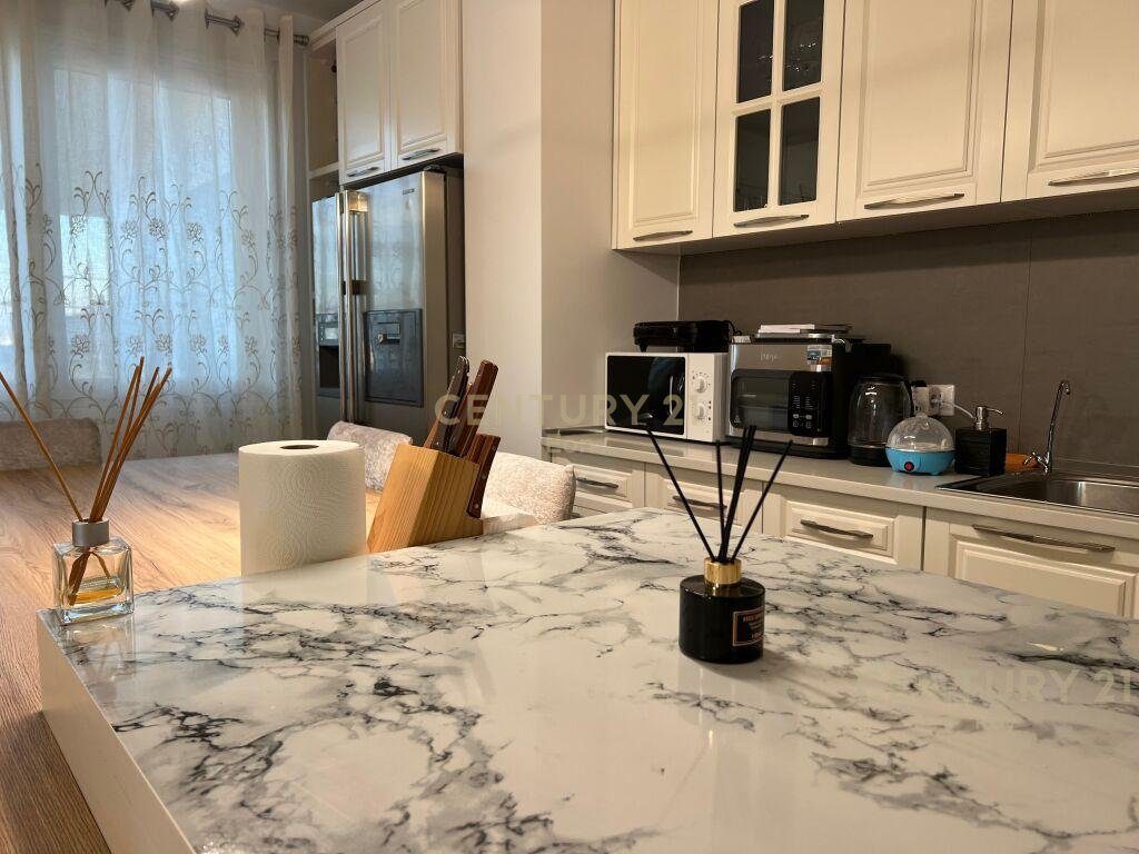 Apartament 2+1+2 Për Shitje në Stacionin e Trenit, Durrës!!