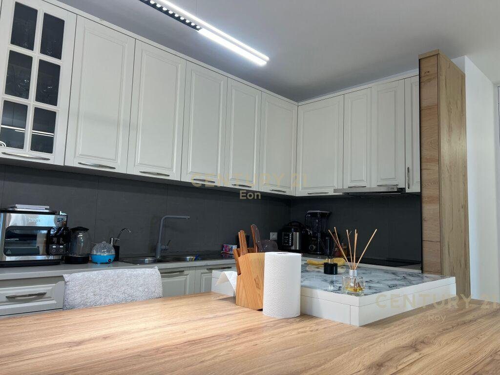 Apartament 2+1+2 Për Shitje në Stacionin e Trenit, Durrës!!