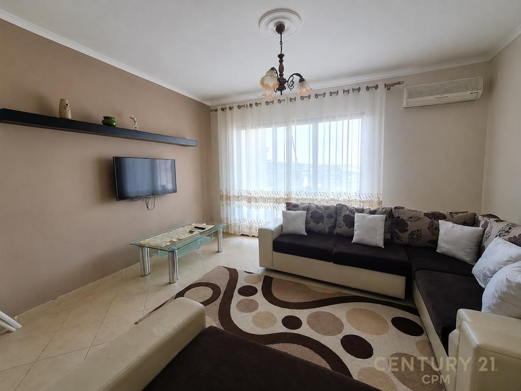 JEPET ME QIRA APARTAMENT 2+1 NE FRESK!!