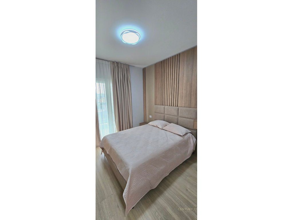 Zogu i Zi, apartament 1+1 per Qira