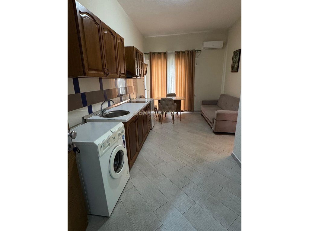 Apartament 1+1 Me Qira prane Grand Blue Fafa,Golem !!!