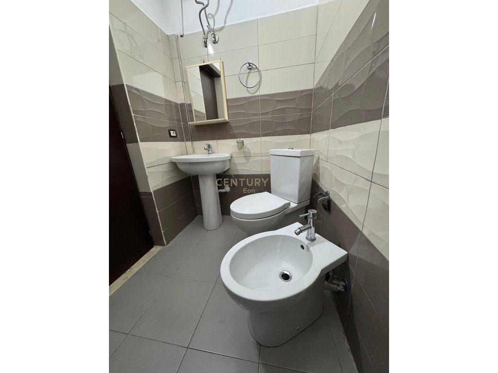 Apartament 1+1 Me Qira prane Grand Blue Fafa,Golem !!!