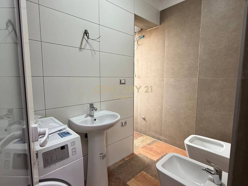 APARTAMENT 1+1 PER QIRA PRANE SELVISE!!