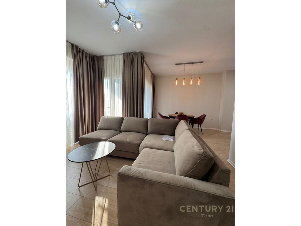 Apartamenr modern 2+1+2 per qira te Rruga e Kosovareve