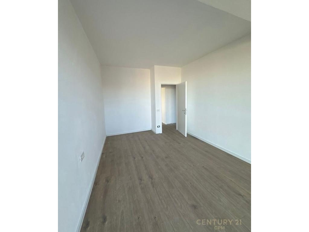 ZYRE ME QIRA 3+1+2+POST PARKIMI TEK GOLDEN TOWER RESIDENCE!