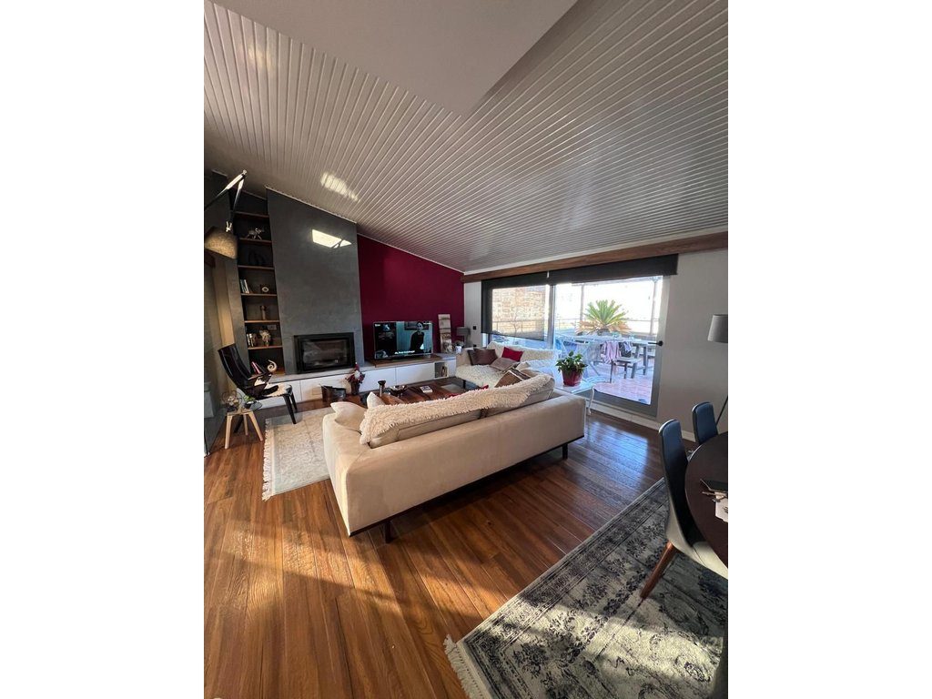 PENTHOUSE LUKSOZ NE QENDER PRANE  MINISTRISE SE DREJTESISE!