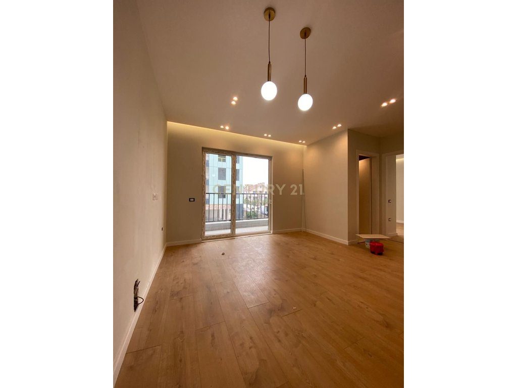 RRUGA SIRI KODRA, APARTAMENT 1+1 ME QIRA
