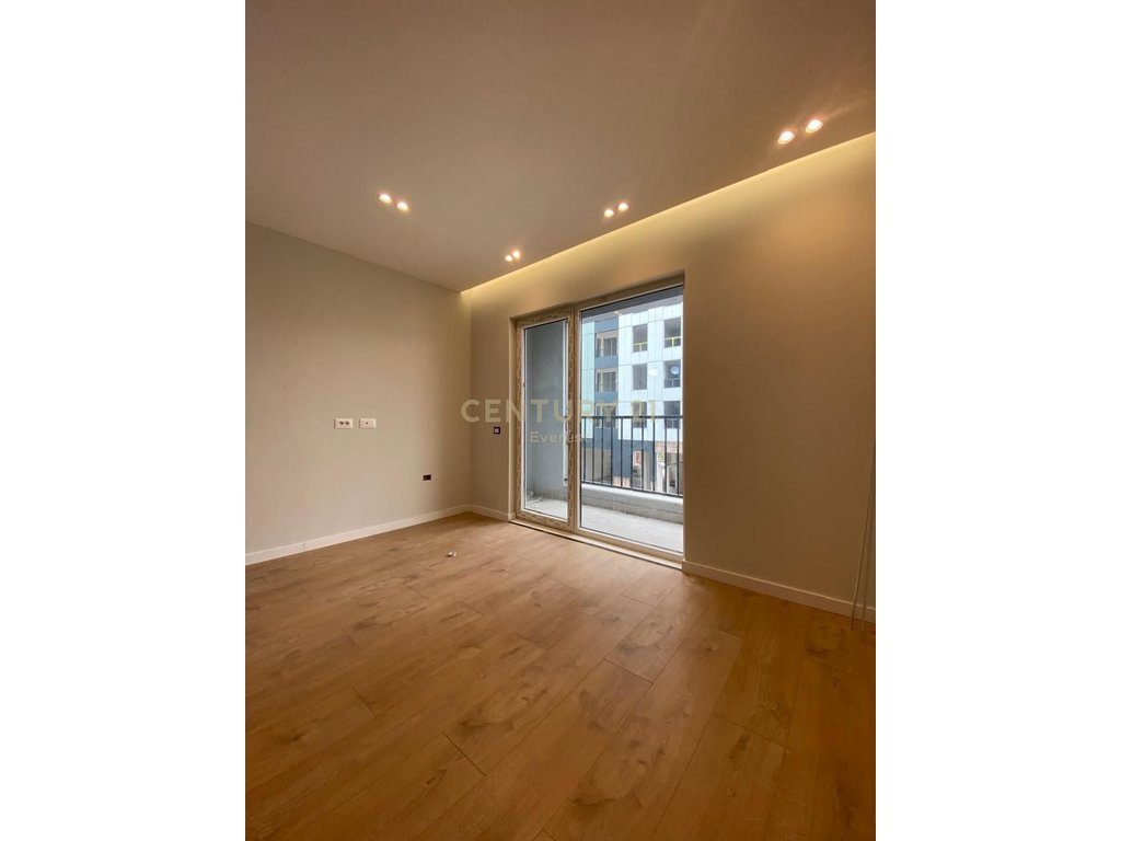 RRUGA SIRI KODRA, APARTAMENT 1+1 ME QIRA