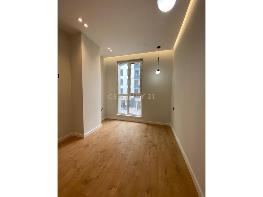RRUGA SIRI KODRA, APARTAMENT 1+1 ME QIRA