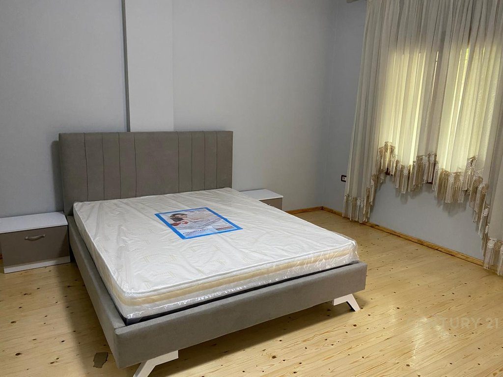 ME QIRA APARTAMENT 1+1 + PARKING RRUGA JORDAN MISJA
