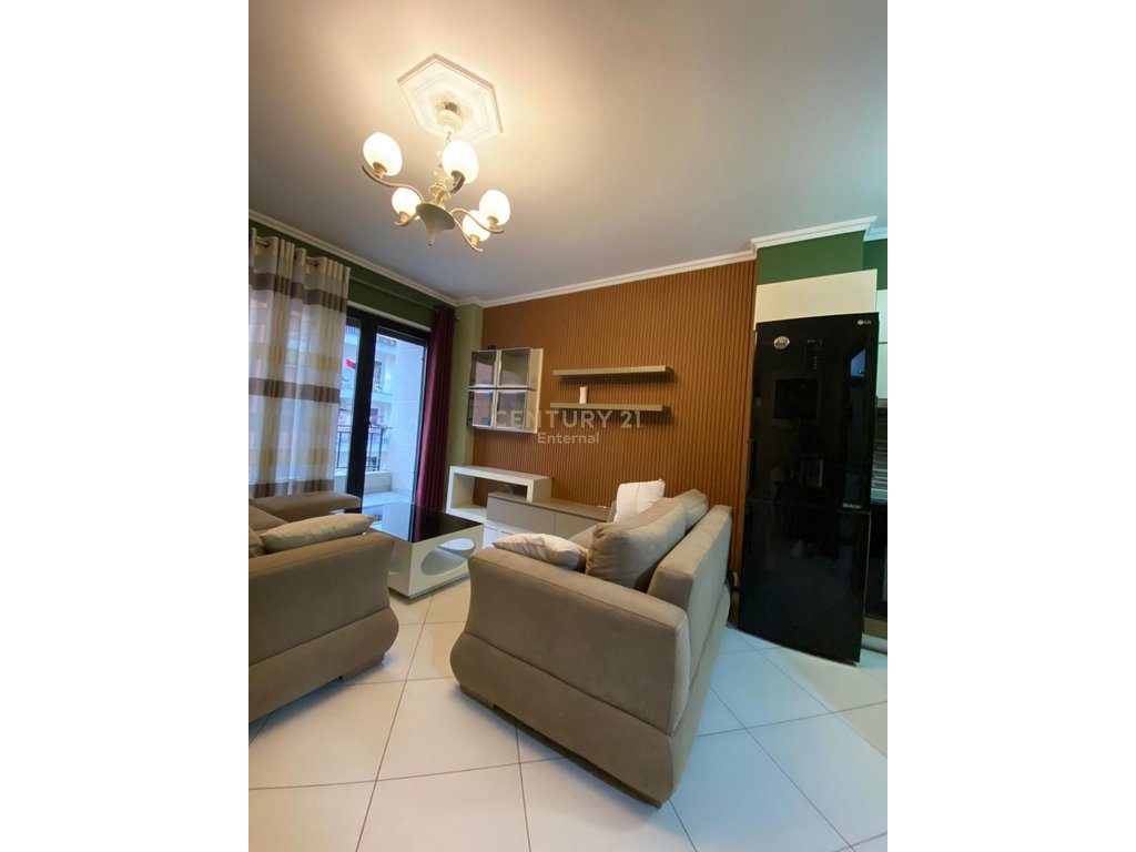 Shitet Apartament 2+1 ne Astir