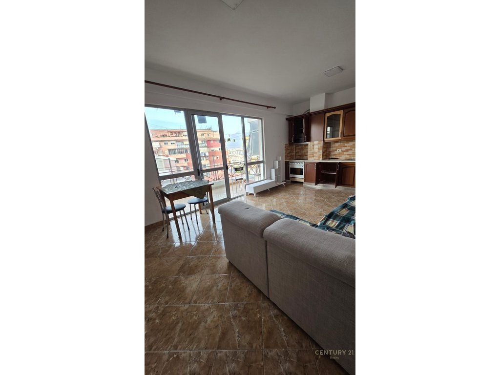 Shitet Apartament 1+1 , Kodra e Diellit