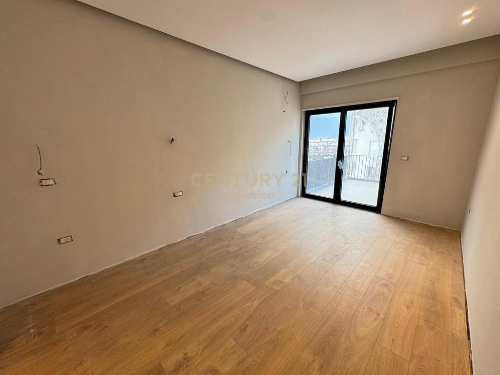 APARTAMENT 2+1+2 POSTE PARKIMI PER QIRA TEK REZIDENCA KODRA E DIELLIT 2!
