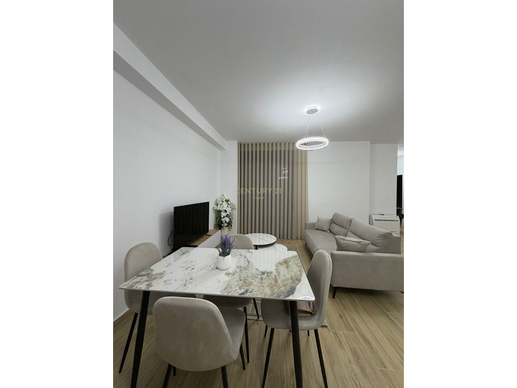 Apartament 2+1+2 me qira – totalisht i ri, i pabanuar më parë ne Lungomare!