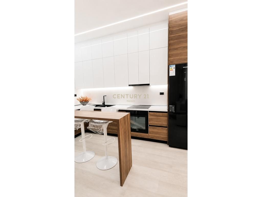 Shitet apartament 1+1 në Lungomare, Vlorë – një mundësi perfekte për banim ose investim!