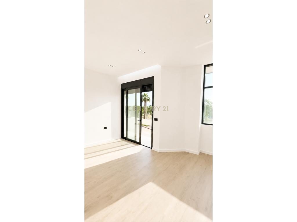 Shitet apartament 1+1 në Lungomare, Vlorë – një mundësi perfekte për banim ose investim!
