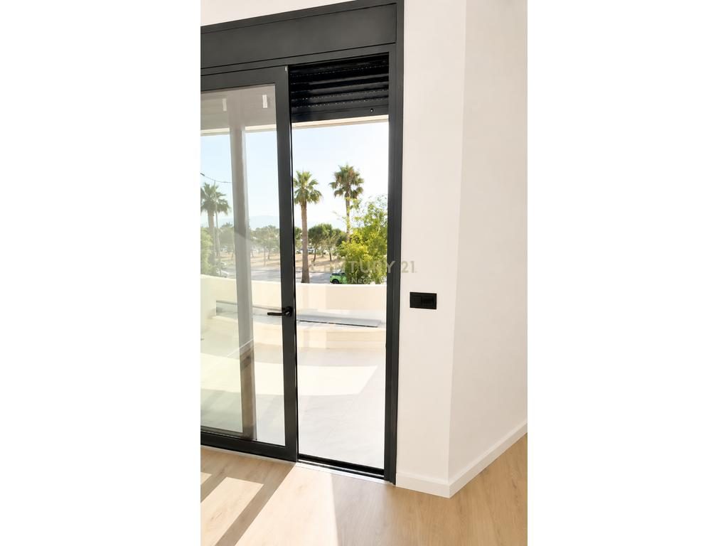 Shitet apartament 1+1 në Lungomare, Vlorë – një mundësi perfekte për banim ose investim!
