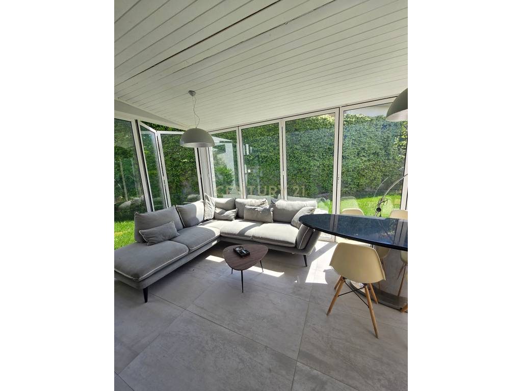 Vilë Luksoze për Shitje në Long Hill Residence – Investim PREMIUM & GATI për Banim