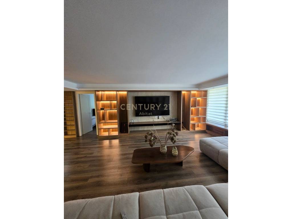 Vilë Luksoze për Shitje në Long Hill Residence – Investim PREMIUM & GATI për Banim