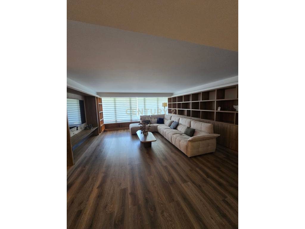 Vilë Luksoze për Shitje në Long Hill Residence – Investim PREMIUM & GATI për Banim