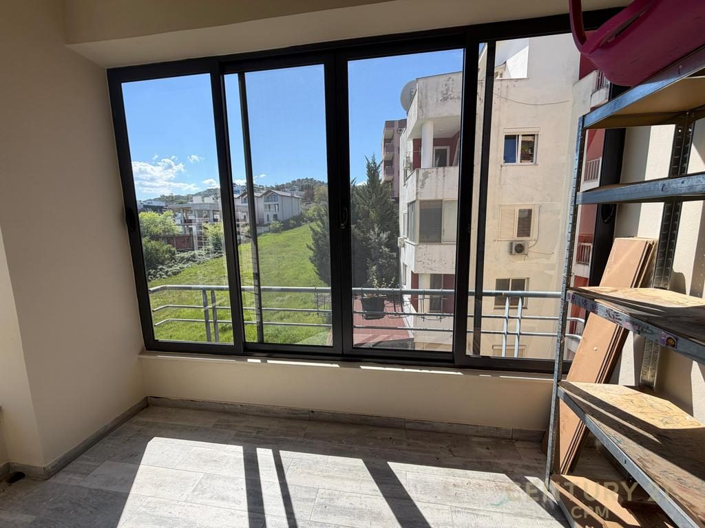 Qira, Apartament 1+1 Tek Liqeni i Thate
