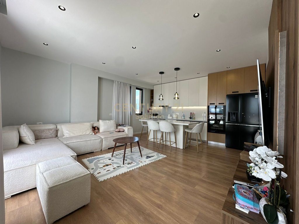 APARTAMENT 2+1+2 PER SHITJE NE ASTIR!
