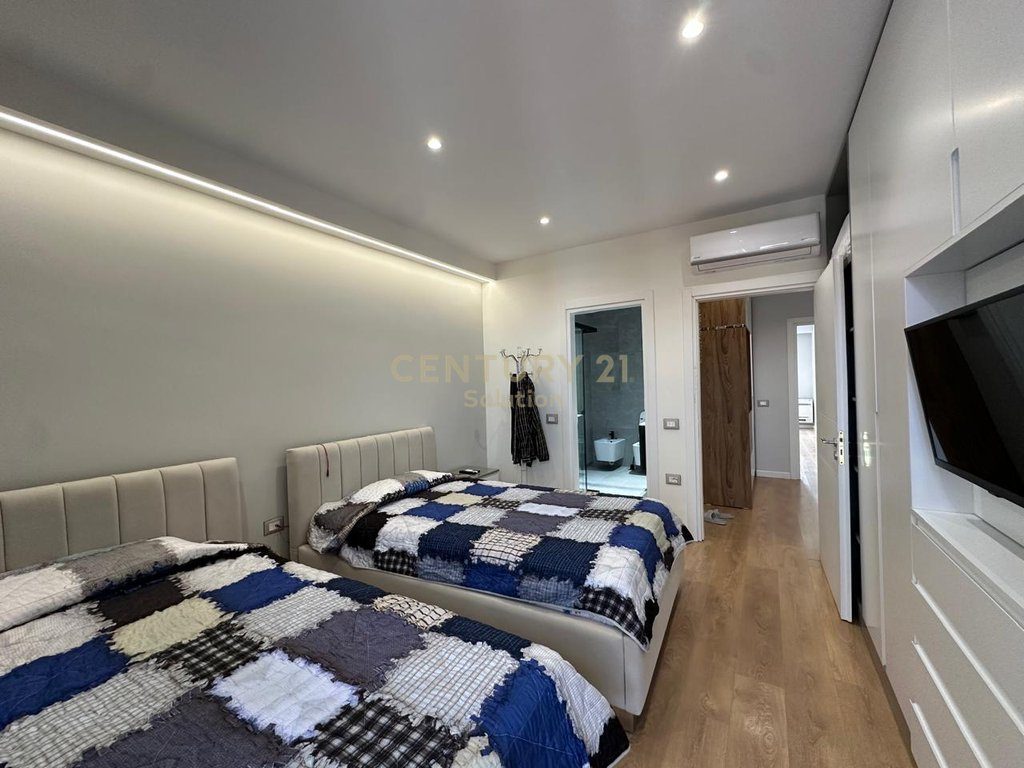 APARTAMENT 2+1+2 PER SHITJE NE ASTIR!