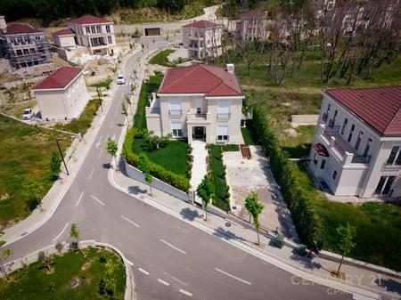 Vile per shitje ne Residencen Collina Verde.
