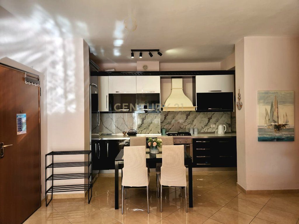 Apartament 1+1 për Shitje pranë Jumbo dhe Rrugës së Cipajve